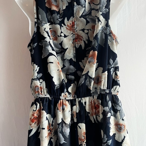 Rue21 Blue and White Pleated Halter Maxi Dress - Picture 9 of 12